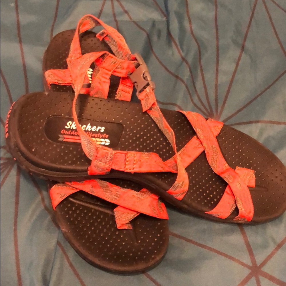 Like new Sketchers Reggae-Haystack Sport Sandal